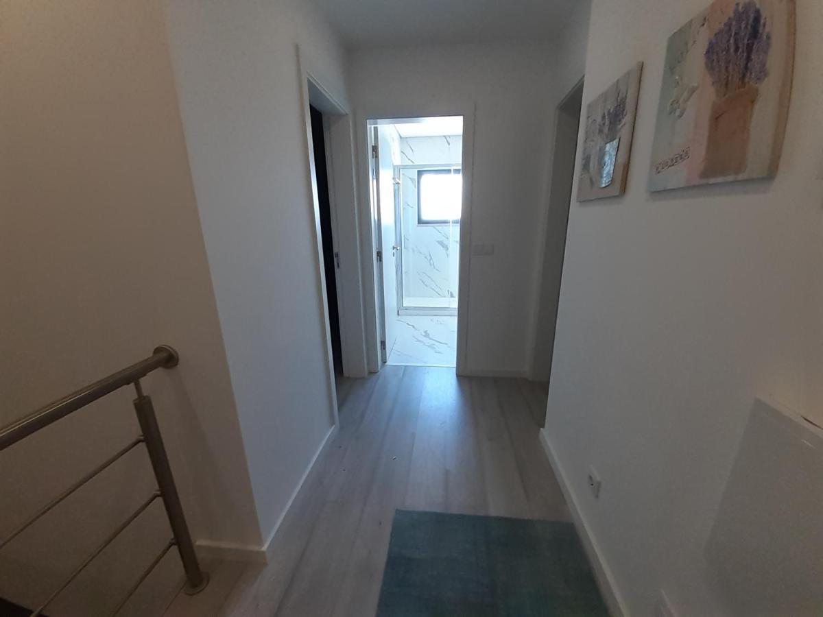 Lisbon Tagus River 2 Suites Private Pool D Almada Eksteriør billede