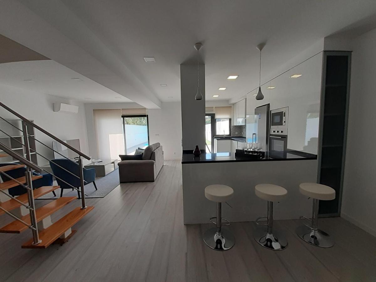 Lisbon Tagus River 2 Suites Private Pool D Almada Eksteriør billede