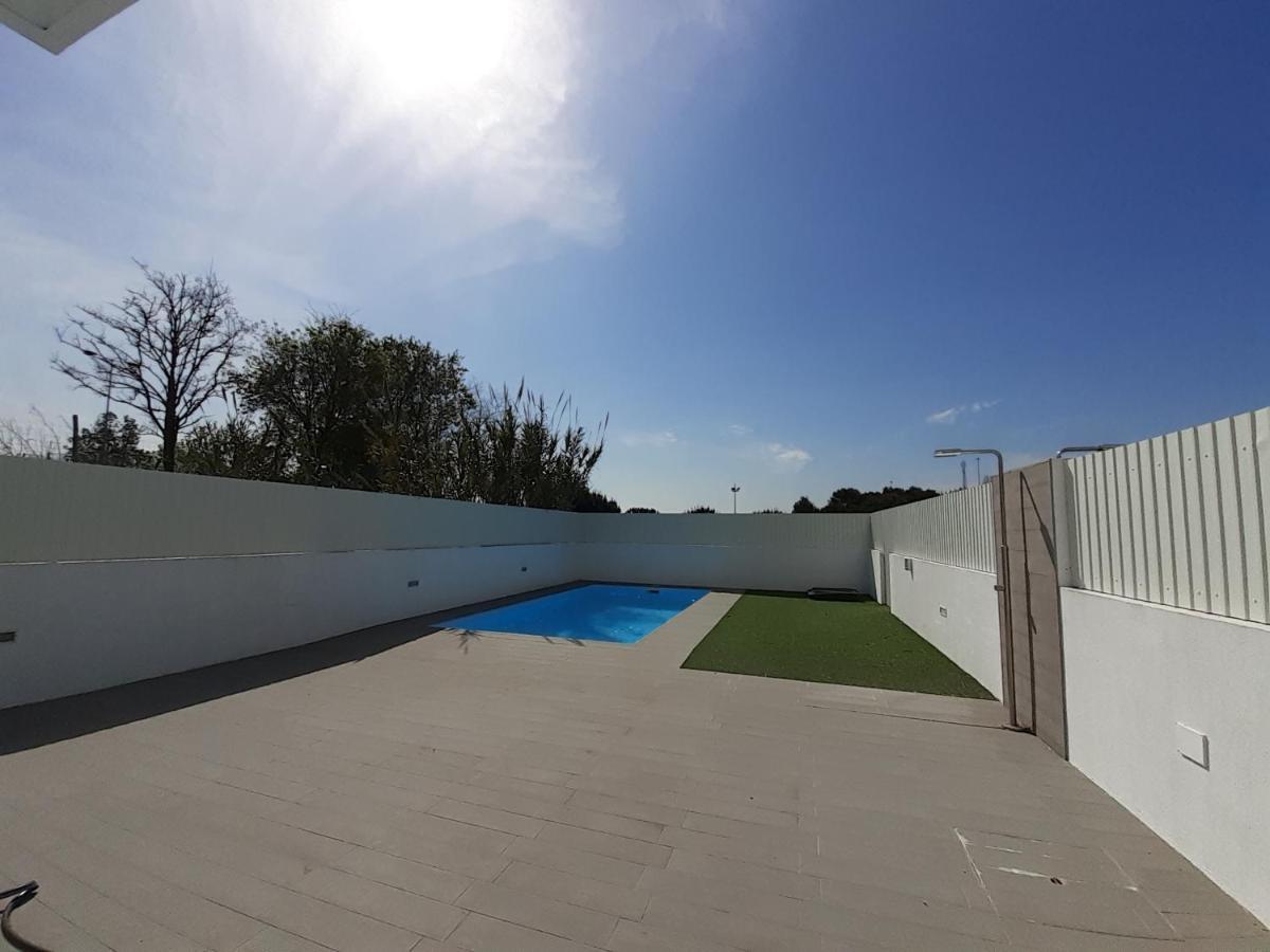 Lisbon Tagus River 2 Suites Private Pool D Almada Eksteriør billede