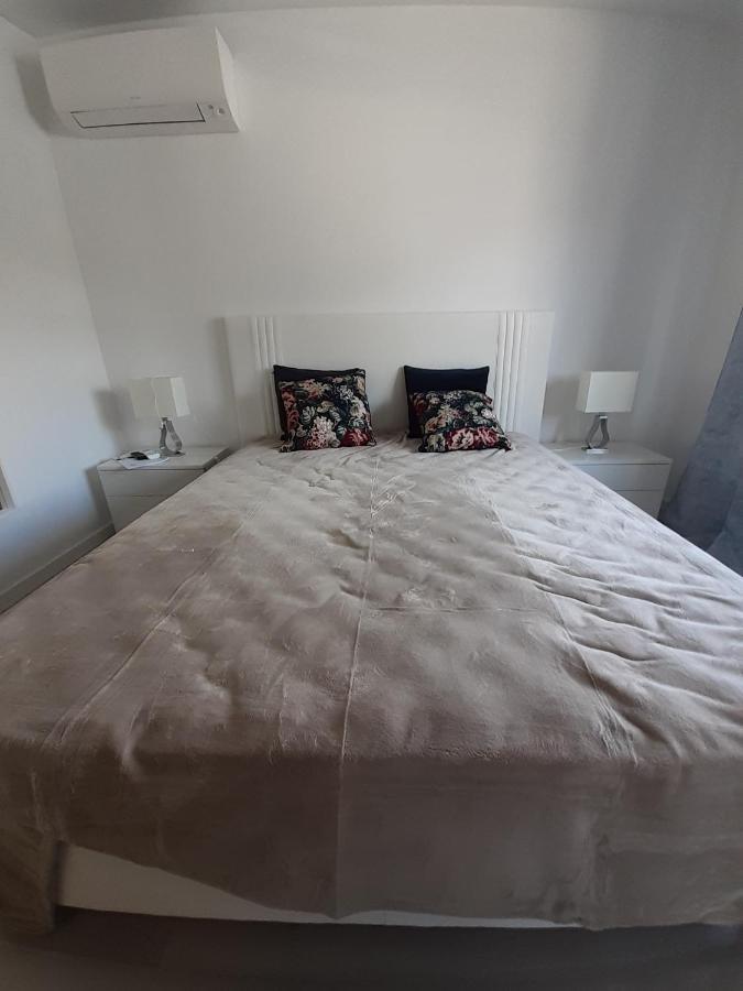 Lisbon Tagus River 2 Suites Private Pool D Almada Eksteriør billede