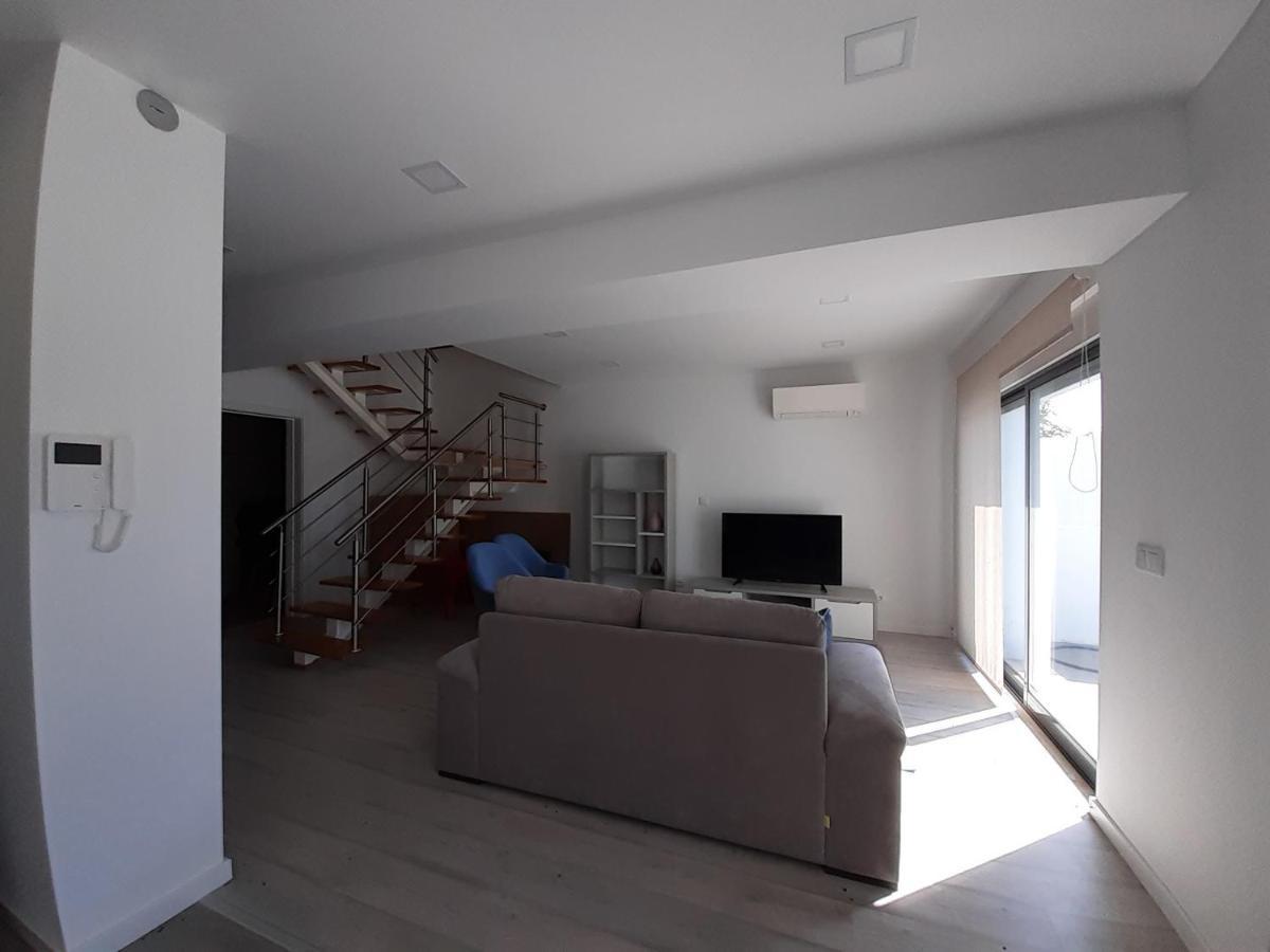 Lisbon Tagus River 2 Suites Private Pool D Almada Eksteriør billede