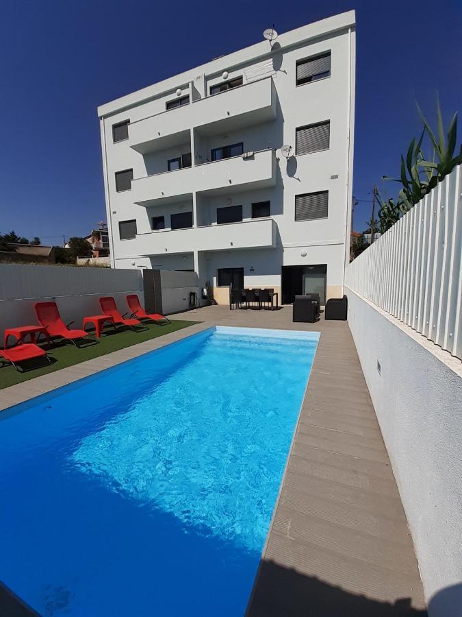 Lisbon Tagus River 2 Suites Private Pool D Almada Eksteriør billede