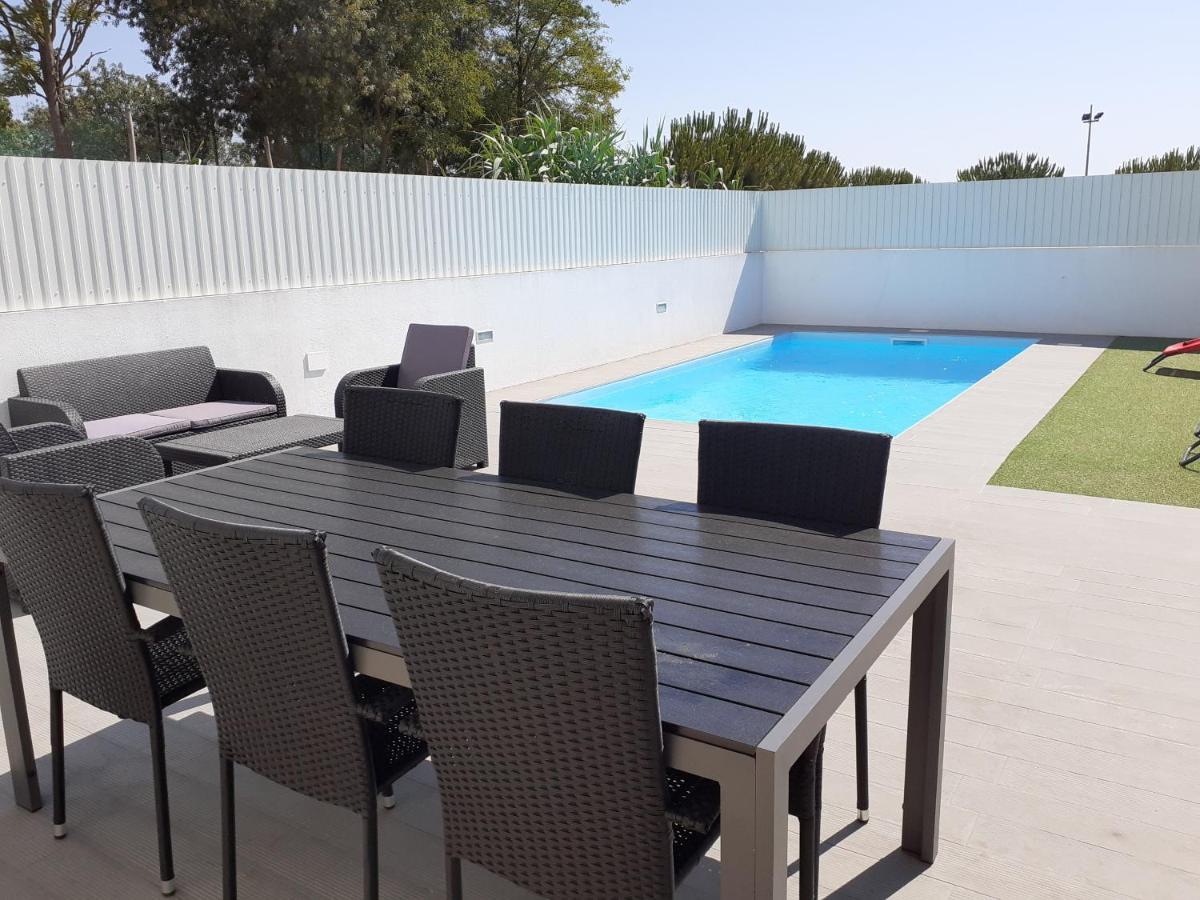 Lisbon Tagus River 2 Suites Private Pool D Almada Eksteriør billede