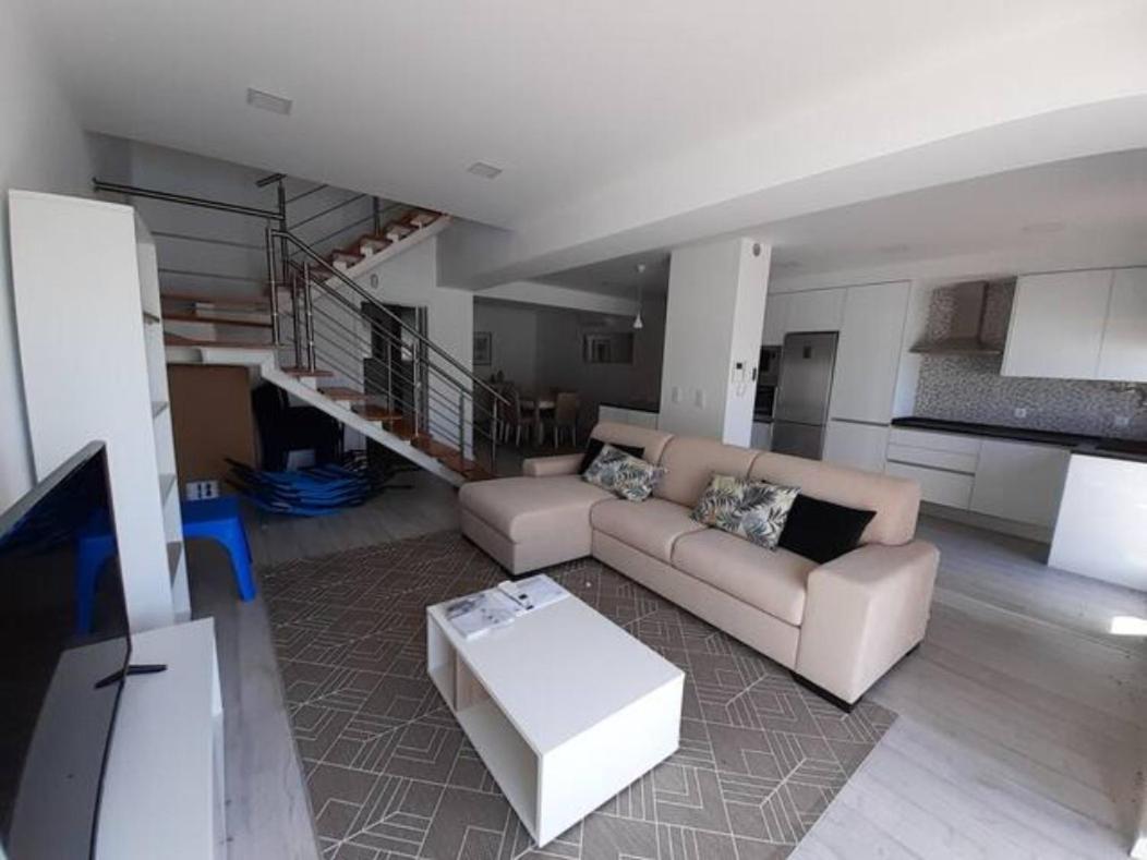Lisbon Tagus River 2 Suites Private Pool D Almada Eksteriør billede