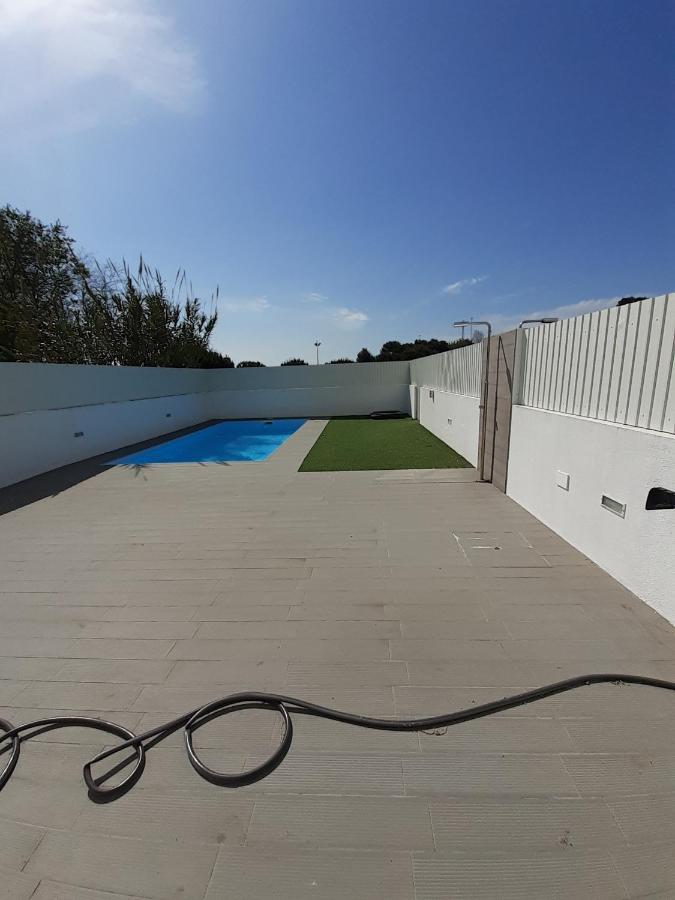 Lisbon Tagus River 2 Suites Private Pool D Almada Eksteriør billede