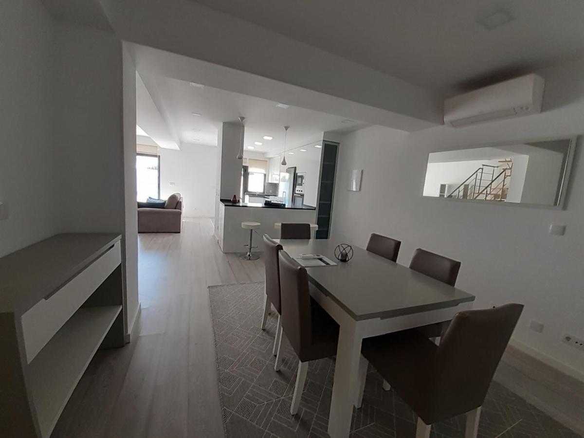 Lisbon Tagus River 2 Suites Private Pool D Almada Eksteriør billede